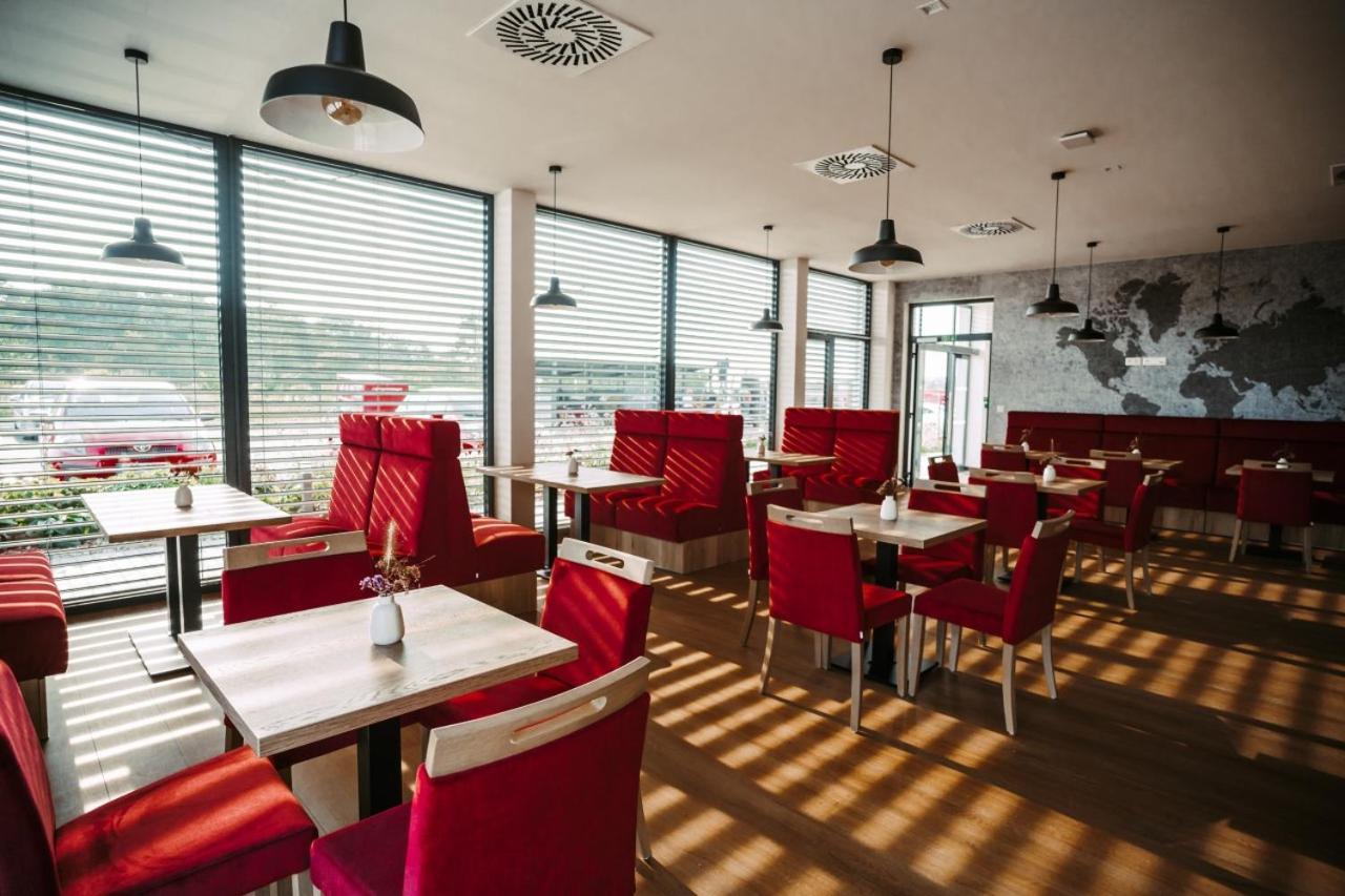 Pension Jasopa Pardubice Exterior foto
